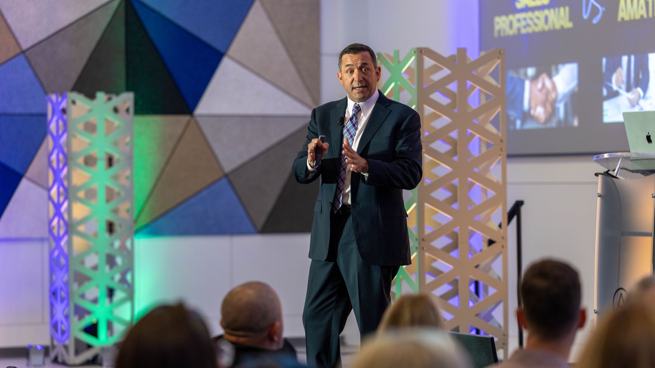 How to Choose the Right Sales Leadership Keynote Speaker for Your Industry Conference with Nathan Jamail