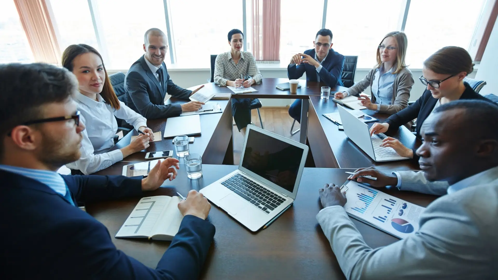 sales team accountability, sales leader keynote speaker, sales leadership keynote speaker, sales leadership, sales coaching, mediocrity in sales, sales team performance, leadership accountability, sales managers, leadership development, team standards, Build to Win, Nathan Jamail, keynote speaker