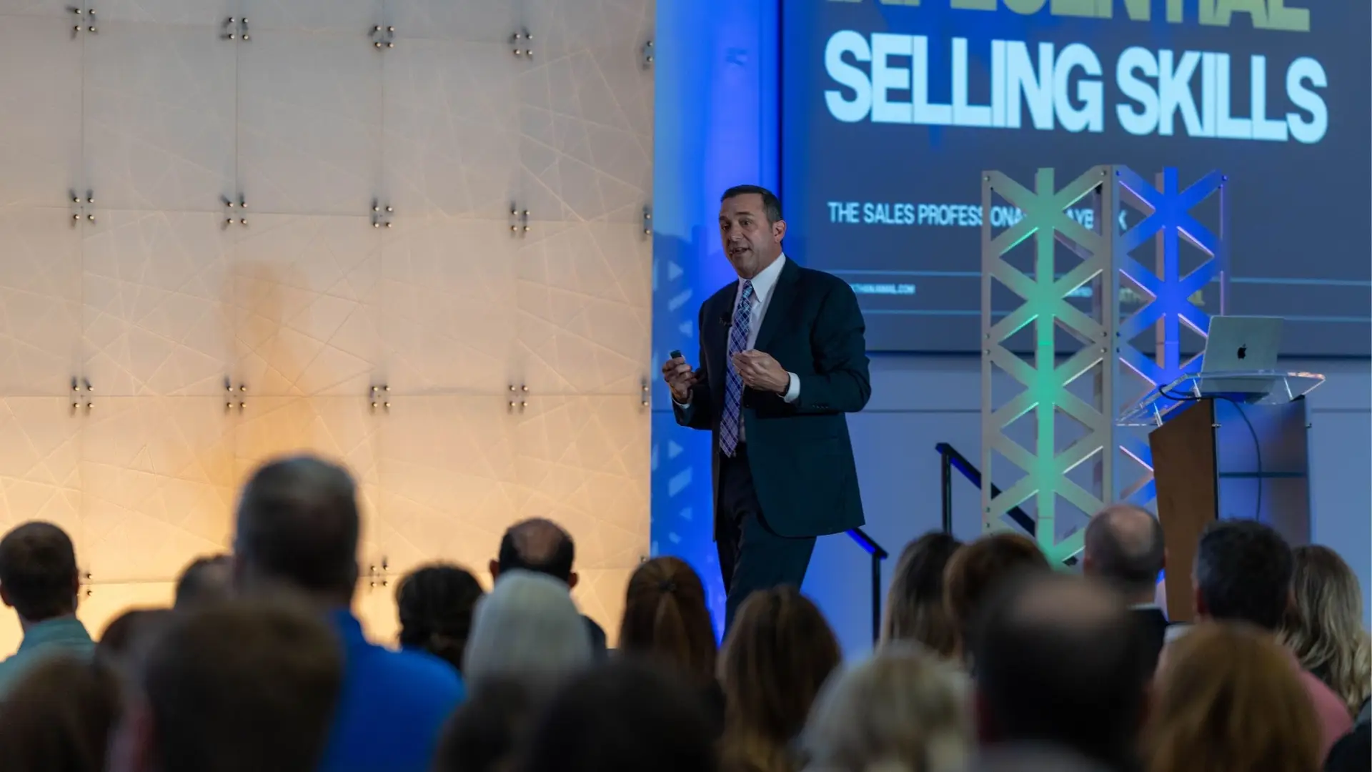 Sales Leader Keynote Speaker Nathan Jamail_ Why Motivation Is Overrated and Commitment Wins