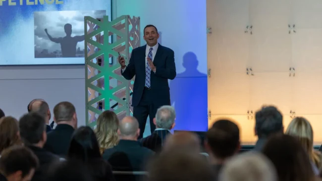 How to Pick a Sales Leader Keynote Speaker Your Team Won't Tune Out