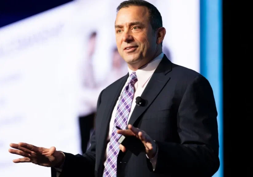 A Sales Leader Keynote Speaker's Guide What Separates a Forgettable SKO From One That Changes Behavior